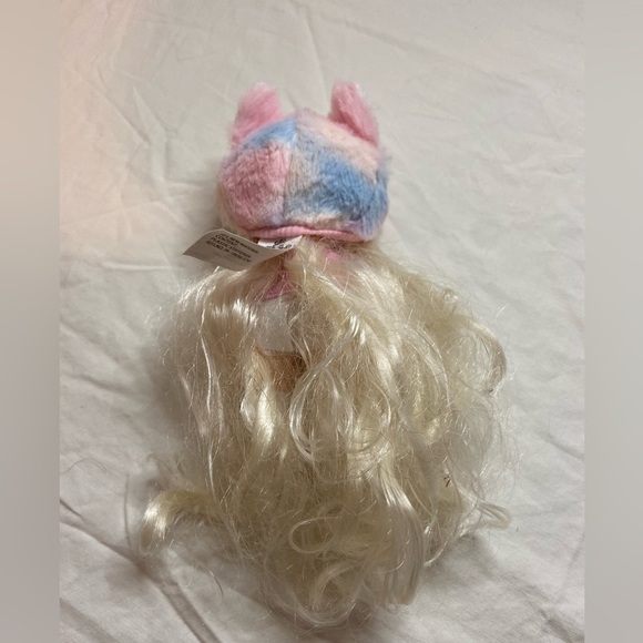 Na! Na! Na! Surprise 2-in-1 Paula Purrfect Fashion Doll Series 4 (No Shoes) - Picture 5 of 7